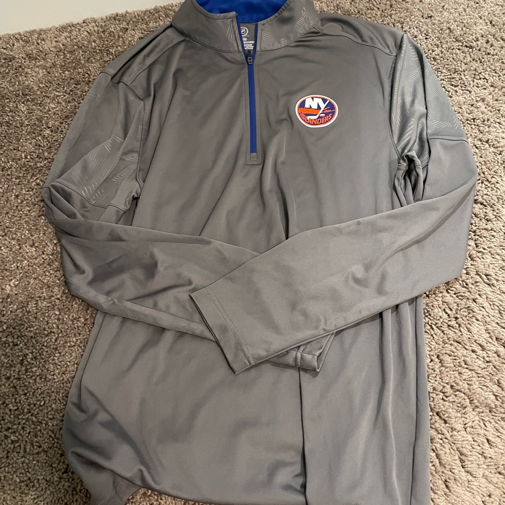 NHL | New York Islanders | Men’s Long Sleeve Quarter zip | size Large | NWOT